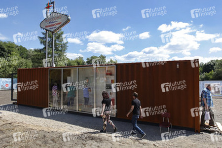 Studentendorf Plänterwald, erster Wohncontainer, Berlin
