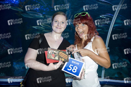 Lisa Wohlgemuth bei der Sea Life Aktion 'Unter Wasser unterm Hammer', Berlin