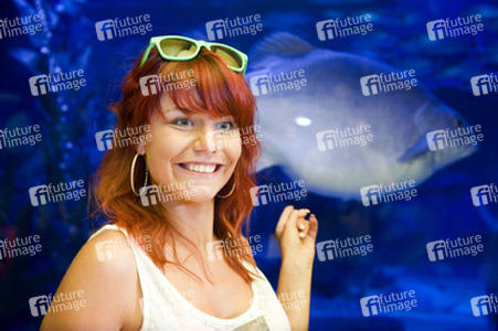 Lisa Wohlgemuth bei der Sea Life Aktion 'Unter Wasser unterm Hammer', Berlin