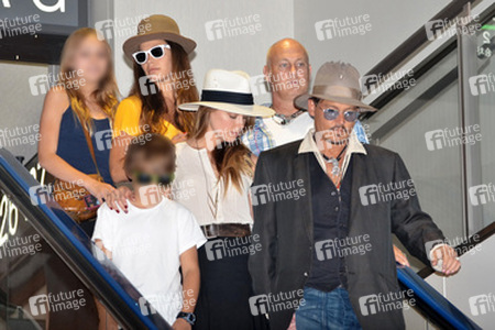 Johnny Depp verlässt Japan