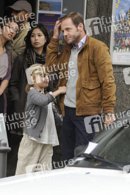 Emma Tiger Schweiger, Samuel Finzi