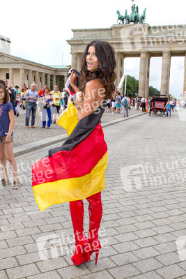 Micaela Schäfer Photocall zur Bundestagswahl, Berlin