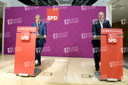 Pressestatement von Peer Steinbrueck und dem ver.di-Vorsitzenden Frank Bsirske, Berlin