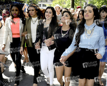 Normani Hamilton, Dinah Jane Hansen, Lauren Jauregui, Ally Brooke Hernandez, Camila Cabello (Fifth Harmony)