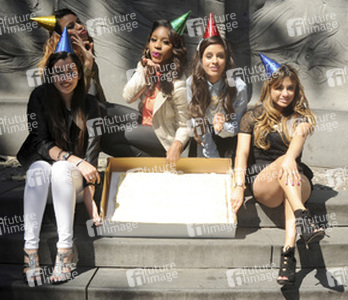 Lauren Jauregui, Dinah Jane Hansen, Normani Hamilton, Camila Cabello, Ally Brooke Hernandez (Fifth Harmony)