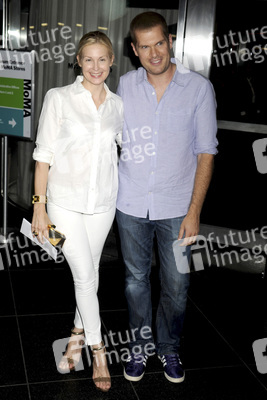 Kelly Rutherford mit Begleitung