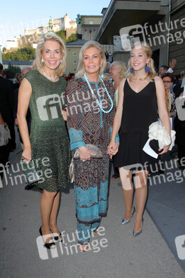 Gabriele Inaara Begum Aga Khan mit Mutter Renate Thyssen-Henne und Tochter Theresa Prinzessin von Leiningen