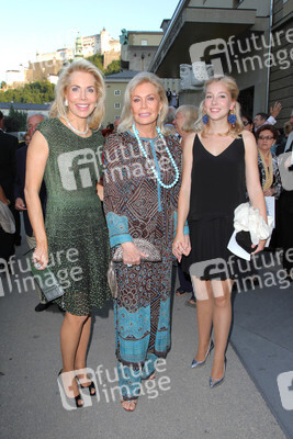 Gabriele Inaara Begum Aga Khan mit Mutter Renate Thyssen-Henne und Tochter Theresa Prinzessin von Leiningen