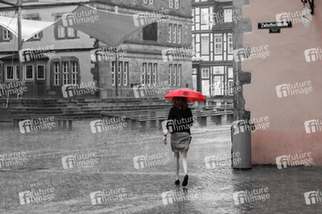 Roter Regenschirm