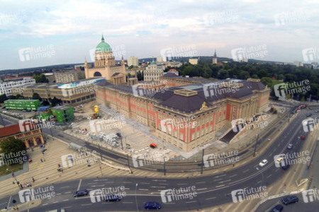 Luftaufnahmen vom Stadtschloss und der Nikolaikirche, Potsdam
