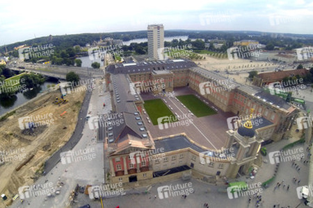 Luftaufnahmen vom Stadtschloss und der Nikolaikirche, Potsdam