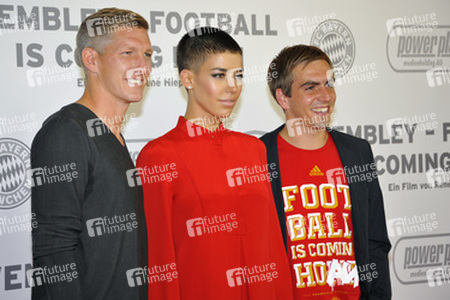 'Wembley - Football is coming hoam' Premiere, München