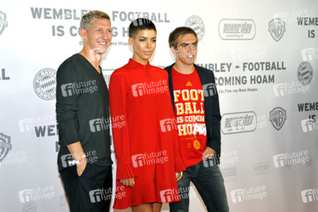 'Wembley - Football is coming hoam' Premiere, München
