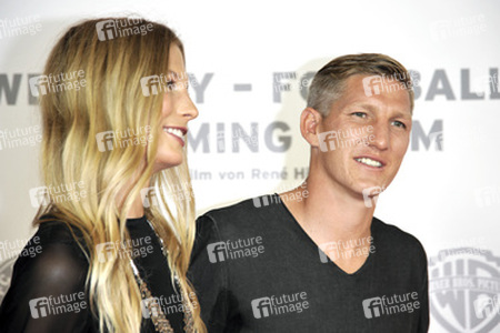 'Wembley - Football is coming hoam' Premiere, München