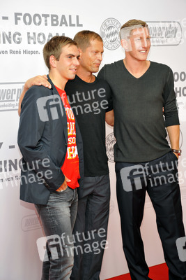 'Wembley - Football is coming hoam' Premiere, München