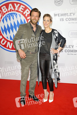 'Wembley - Football is coming hoam' Premiere, München