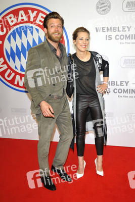 'Wembley - Football is coming hoam' Premiere, München