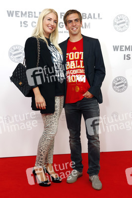 'Wembley - Football is coming hoam' Premiere, München
