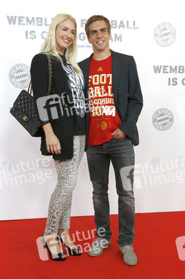 'Wembley - Football is coming hoam' Premiere, München