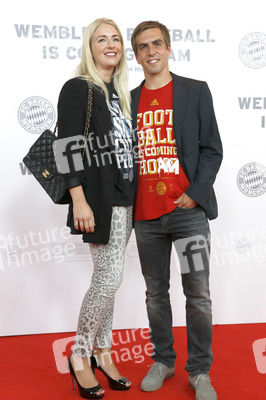 'Wembley - Football is coming hoam' Premiere, München