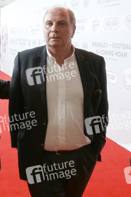 'Wembley - Football is coming hoam' Premiere, München