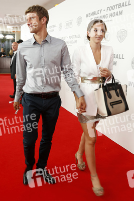 'Wembley - Football is coming hoam' Premiere, München
