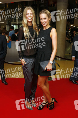 'Wembley - Football is coming hoam' Premiere, München