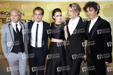 Harald Zwart, Kevin Zegers, Lily Collins, Jamie Campbell Bower, Robert Sheehan