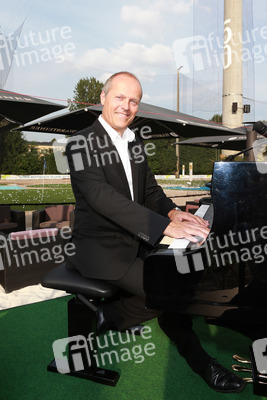 Joja Wendt in der Golf Lounge, Hamburg