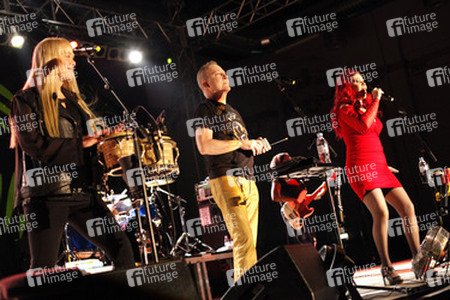 The B-52’s im Konzert, Berlin