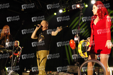 The B-52’s im Konzert, Berlin