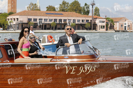 Auf dem Weg zum 'Gravity' Photocall, Biennale 2013