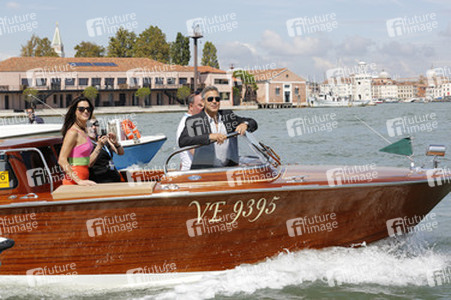 Auf dem Weg zum 'Gravity' Photocall, Biennale 2013