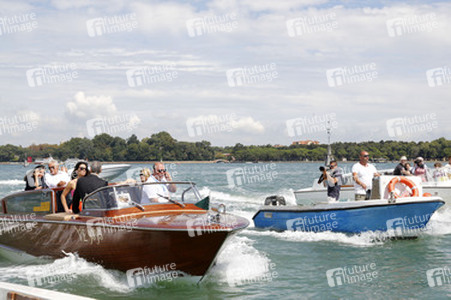 Auf dem Weg zum 'Gravity' Photocall, Biennale 2013