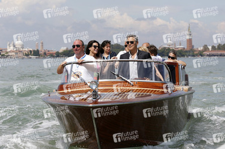 Auf dem Weg zum 'Gravity' Photocall, Biennale 2013