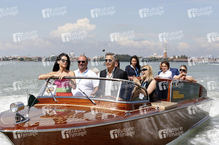 Auf dem Weg zum 'Gravity' Photocall, Biennale 2013