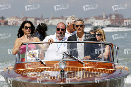 Auf dem Weg zum 'Gravity' Photocall, Biennale 2013