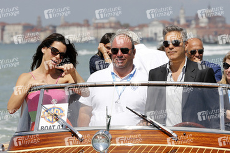Auf dem Weg zum 'Gravity' Photocall, Biennale 2013