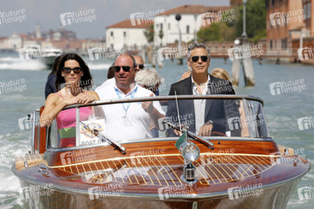 Auf dem Weg zum 'Gravity' Photocall, Biennale 2013