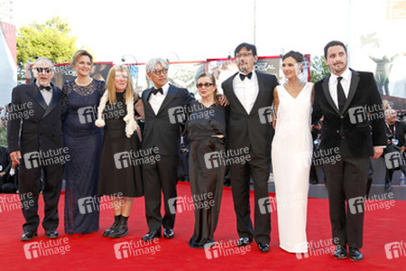 Renato Berta, Martina Gedek, Andrea Arnold, Ryuichi Sakamoto, Carrie Fisher, Jiang Wen, Virginie Ledoyen, Pablo Larrain (Jury)