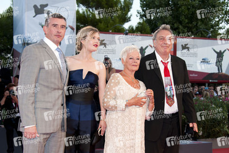 Steve Coogan, Sophie Kennedy Clark, Judi Dench, Stephen Frears