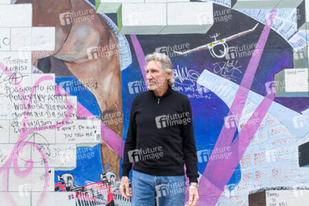 Roger Waters unterstützt den East Side Gallery Protest, Berlin