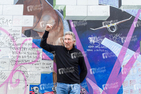 Roger Waters unterstützt den East Side Gallery Protest, Berlin