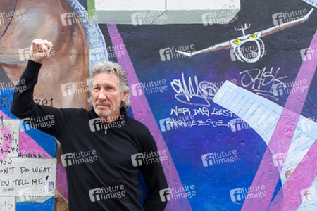 Roger Waters unterstützt den East Side Gallery Protest, Berlin