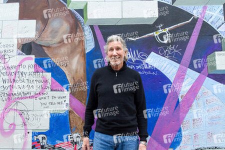 Roger Waters unterstützt den East Side Gallery Protest, Berlin