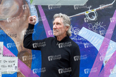 Roger Waters unterstützt den East Side Gallery Protest, Berlin