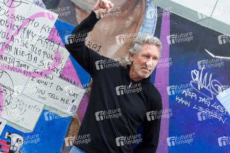 Roger Waters unterstützt den East Side Gallery Protest, Berlin