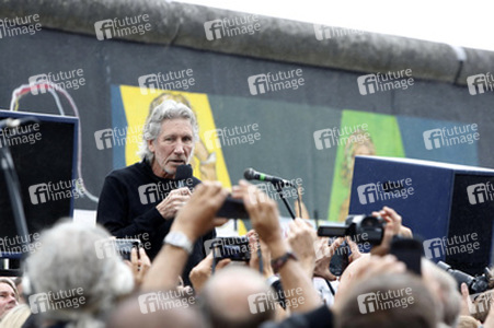 Roger Waters unterstützt den East Side Gallery Protest, Berlin
