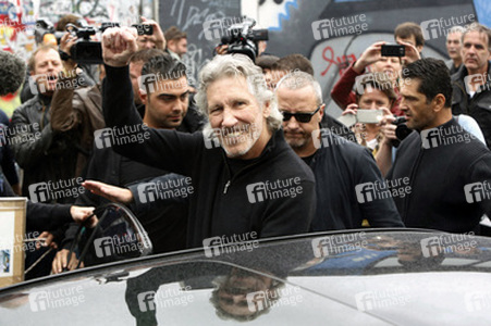 Roger Waters unterstützt den East Side Gallery Protest, Berlin