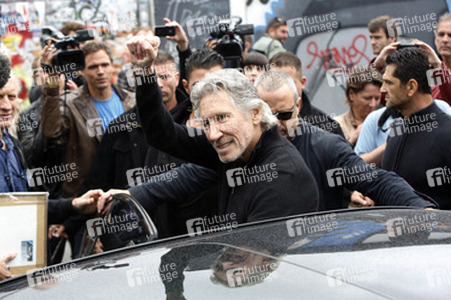 Roger Waters unterstützt den East Side Gallery Protest, Berlin